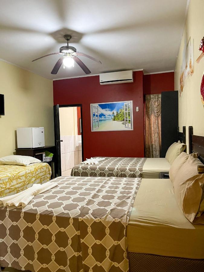 B Aparts Hotel Coxen Hole Luaran gambar