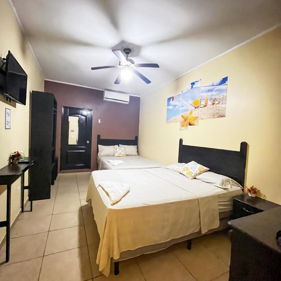 B Aparts Hotel Coxen Hole Luaran gambar